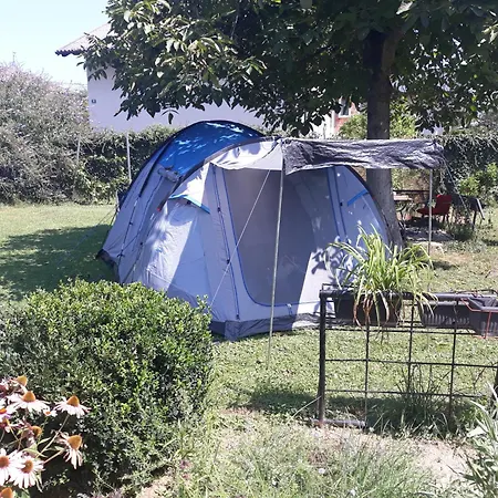 Kemping Camping Under The Walnut In Your Own Tent On A Shared Lot And Shared Bathroom *
