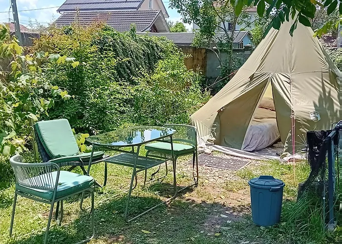Camping Under The Walnut In Your Own Tent On A Shared Lot And Shared Bathroom Lublana